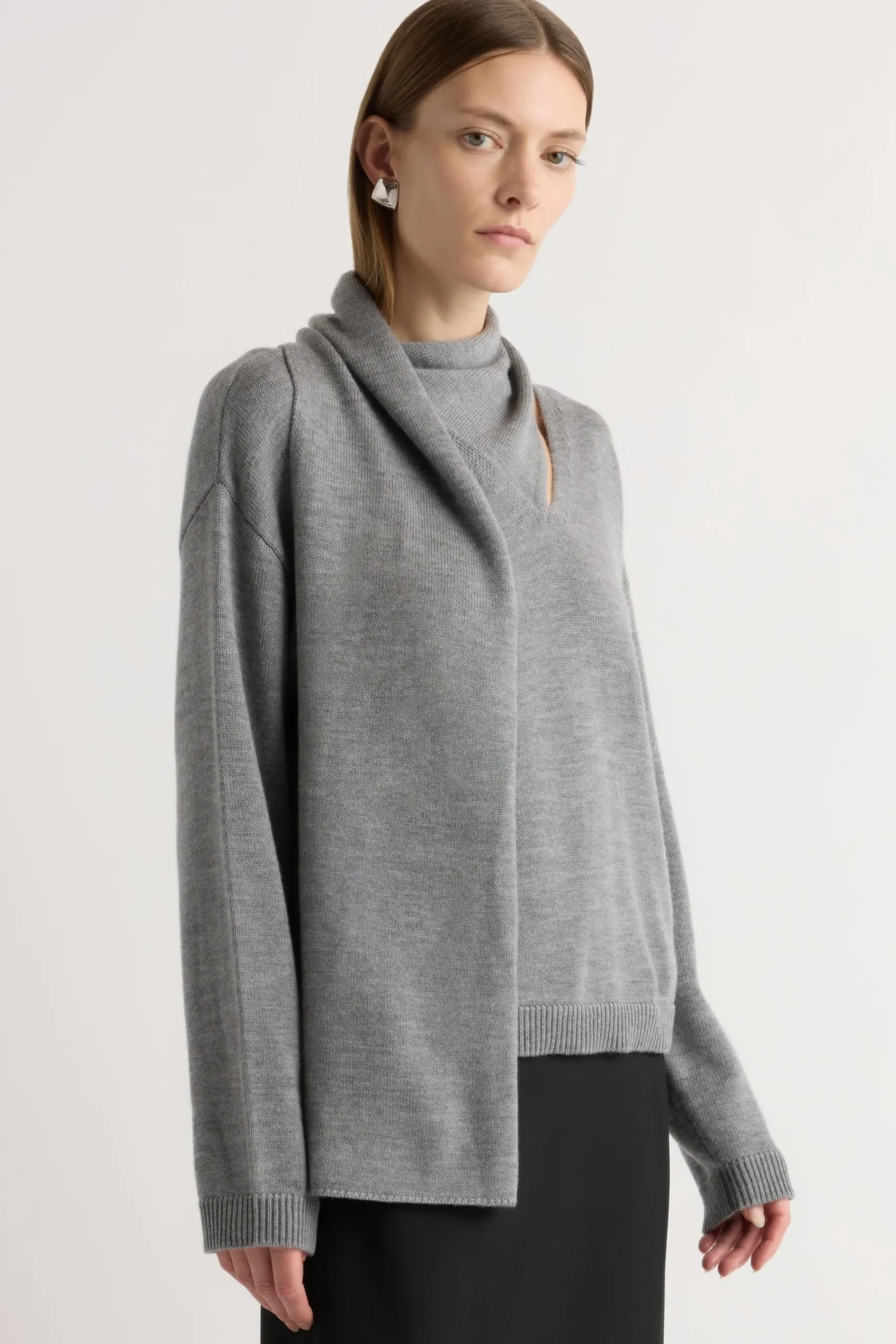 Brilliant Wise Corporation Limited Amanda Scarf-Neck Wool Sweater< Sweaters