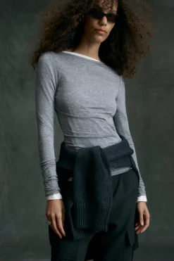 Brilliant Wise Corporation Limited Archie Deep U-Neck Sweater< Sweaters