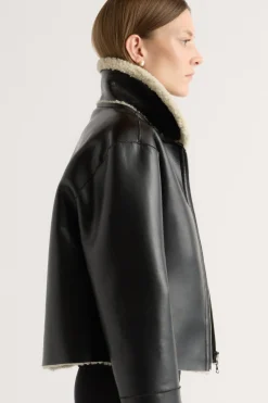 Hua Jia Bonnie Shearling-Collar Coat< Outerwear