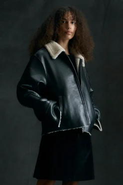 Hua Jia Bonnie Shearling-Collar Coat< Outerwear