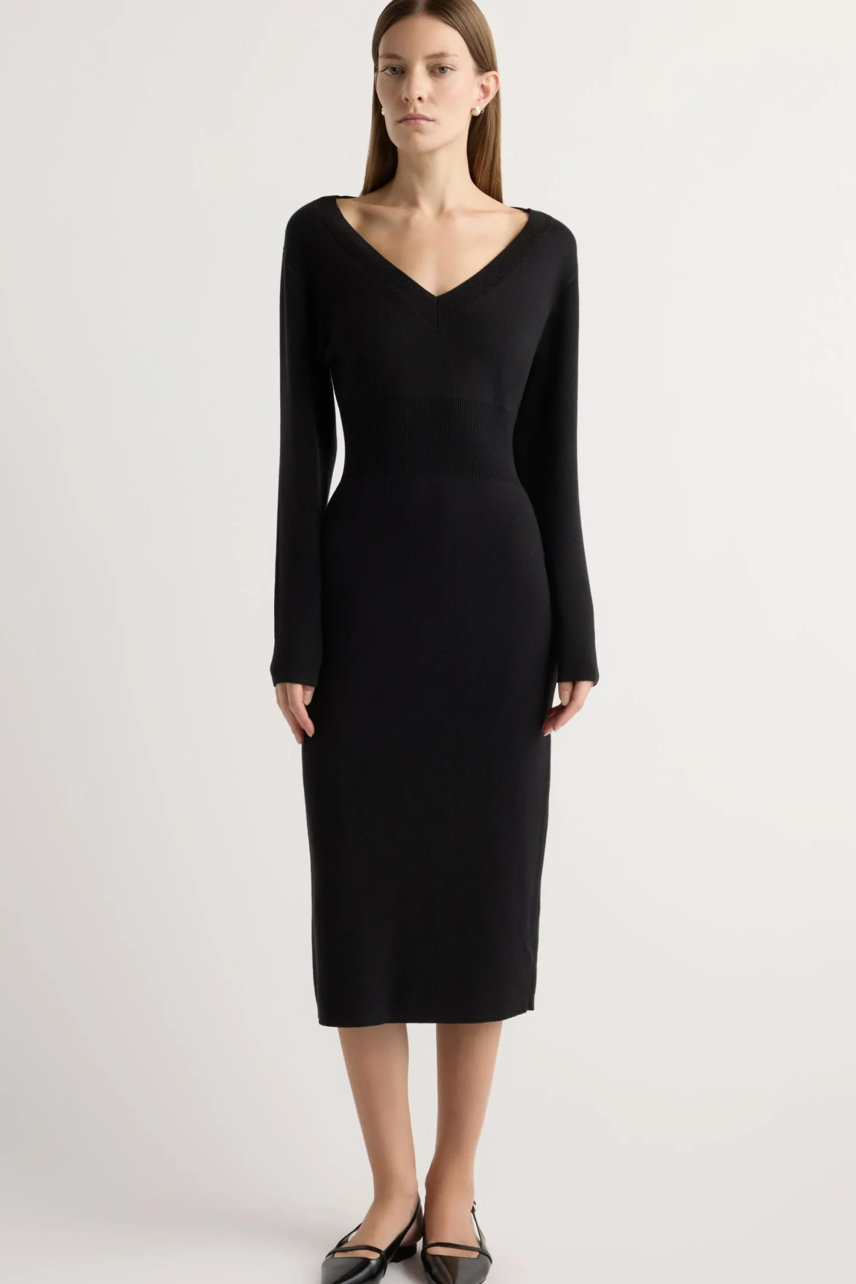 Brilliant Wise Corporation Limited Bora Off-Shoulder V-Neck Sweater Dress< Dresses