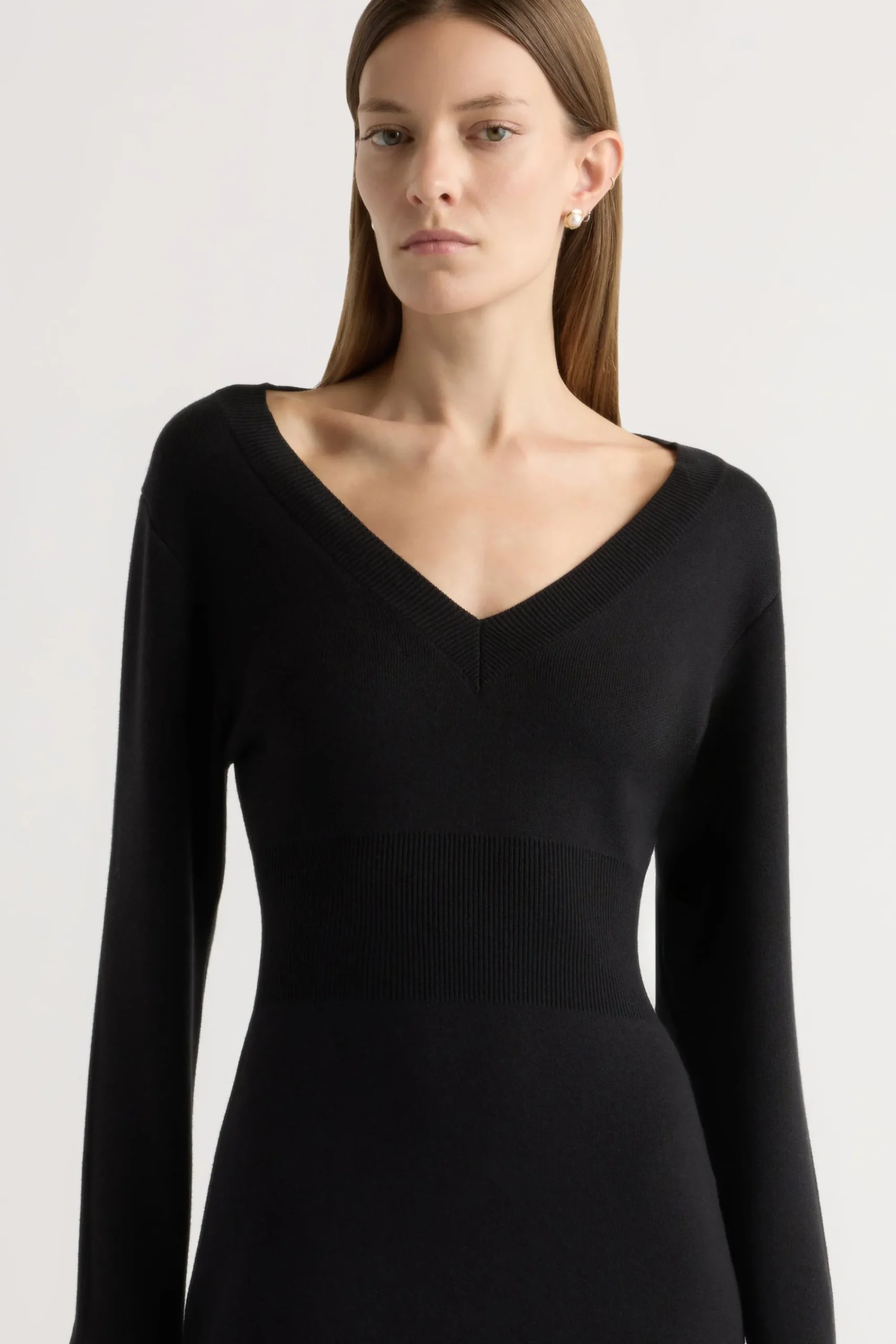 Brilliant Wise Corporation Limited Bora Off-Shoulder V-Neck Sweater Dress< Dresses