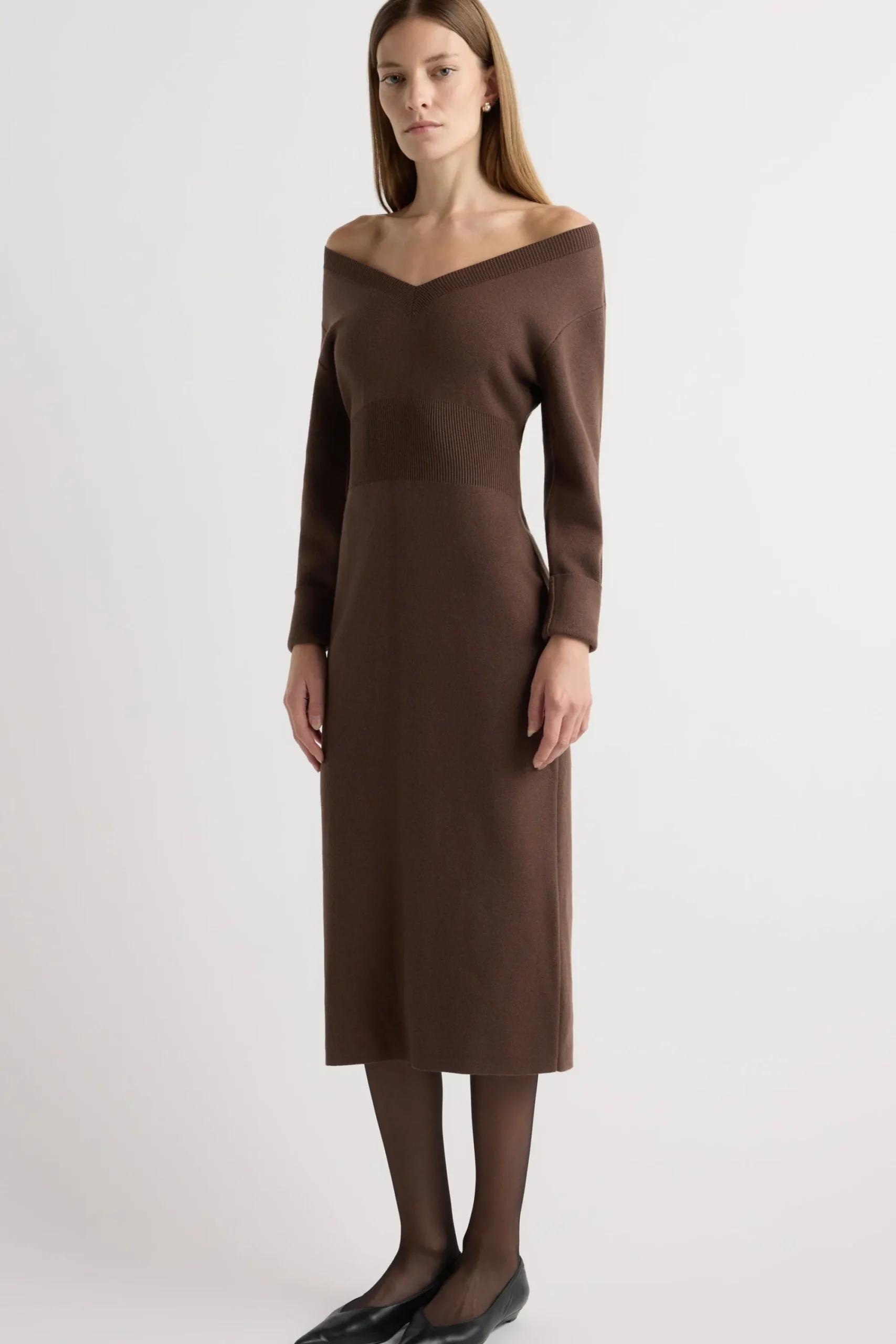 Brilliant Wise Corporation Limited Bora Off-Shoulder V-Neck Sweater Dress< Dresses