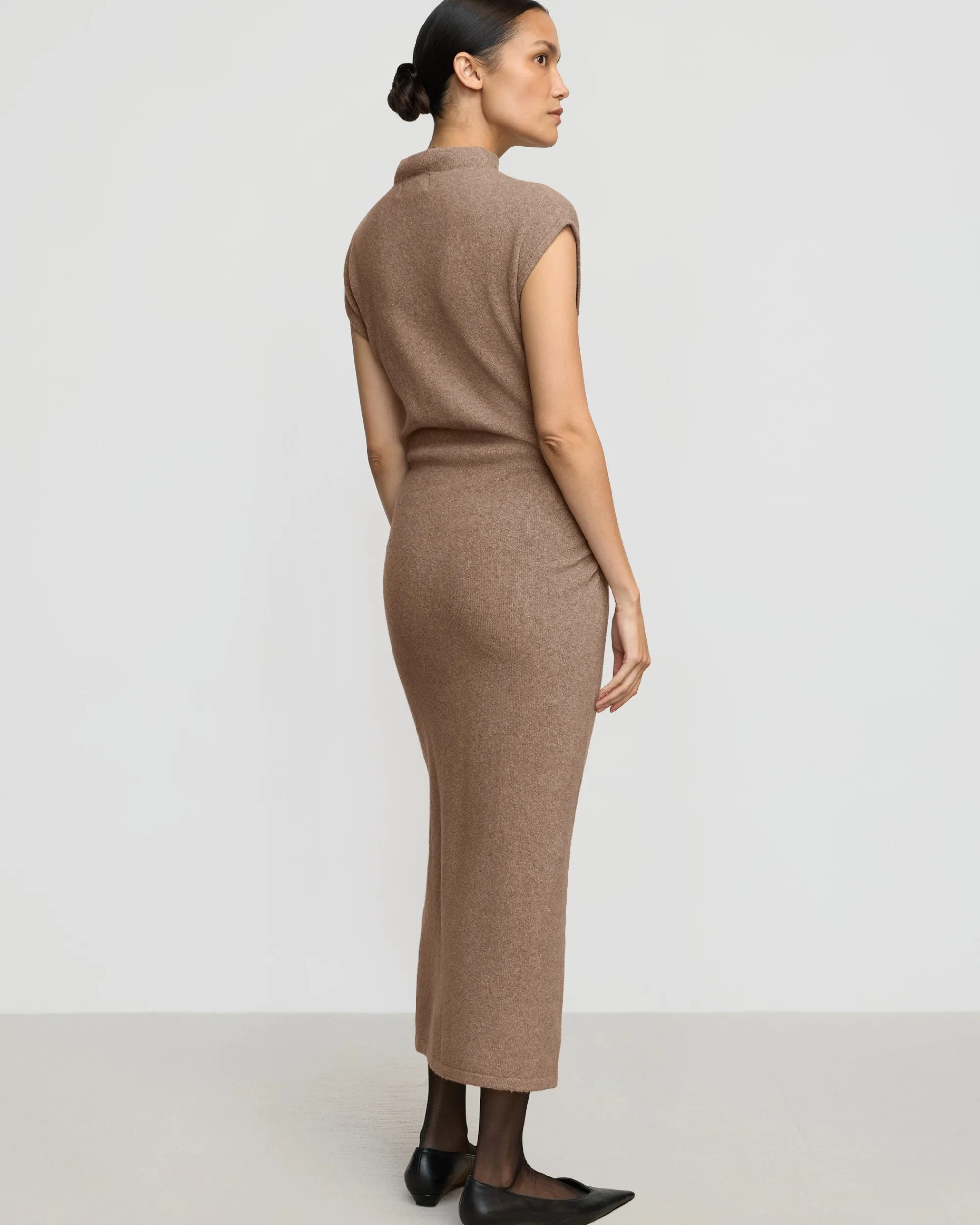 Brilliant Wise Corporation Limited Caspia Mock-Neck Sweater Dress< Dresses
