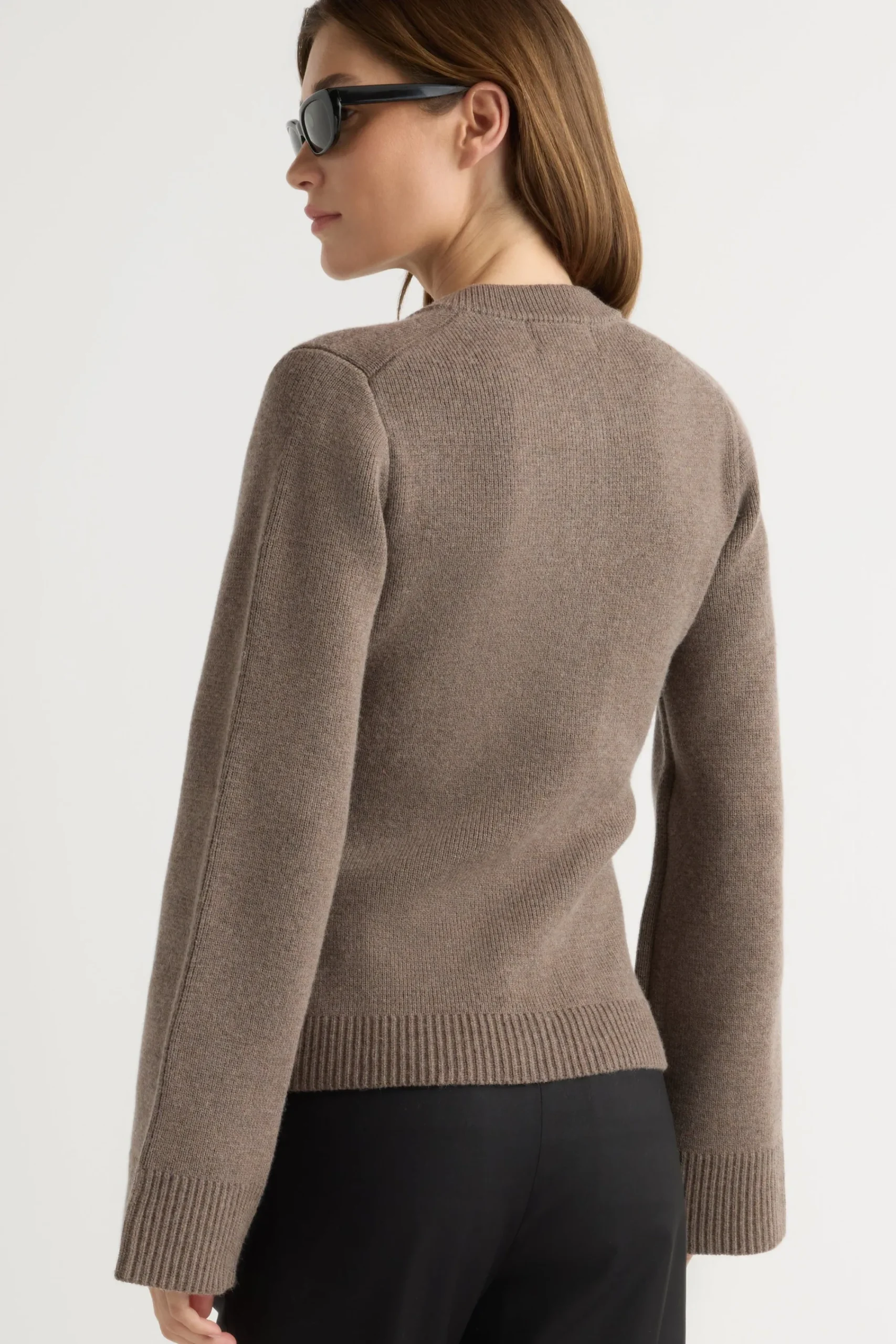 Brilliant Wise Corporation Limited Eames Organic Cotton-Wool Cardigan< Sweaters