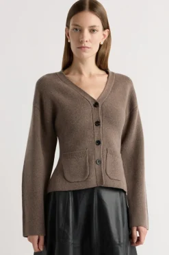 Brilliant Wise Corporation Limited Elinor Organic Cotton-Wool V-Neck Cardigan< Sweaters