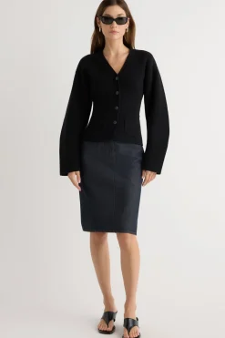 Brilliant Wise Corporation Limited Elinor Organic Cotton-Wool V-Neck Cardigan< Sweaters