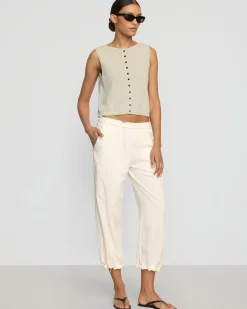 Brilliant Wise Corporation Limited Elith Cotton-Linen Button Knit Vest< Sweaters|Tops