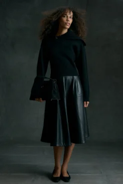 Hua Jia Harlow Vegan Leather Flare Skirt< Skirts