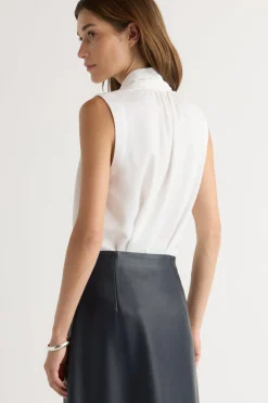 Hua Jia Jae V-Neck Sleeveless Blouse< Tops
