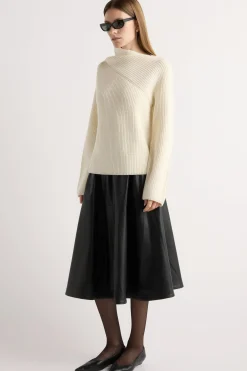 Brilliant Wise Corporation Limited Julisa Asymmetric-Neck Sweater< Sweaters