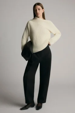 Brilliant Wise Corporation Limited Julisa Asymmetric-Neck Sweater< Sweaters