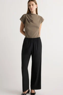 Hua Shang Group (H.K.) Ltd Kenny Asymmetric-Neck Tee< Tees|Tops