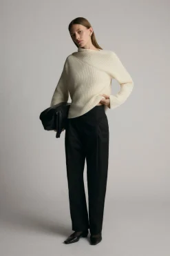 Hua Jia Lucia Tailored Barrel-Leg Pant< Pants