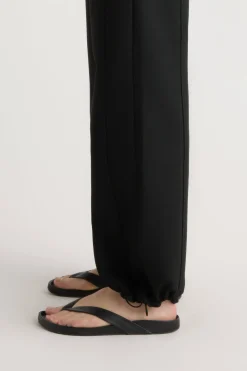 Hua Jia Lynda Tailored Pant (No Cargo Pocket)< Pants