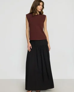 Lever Style LLC Nana Organic Cotton Structured-Shoulder Tee< Tees|Tops