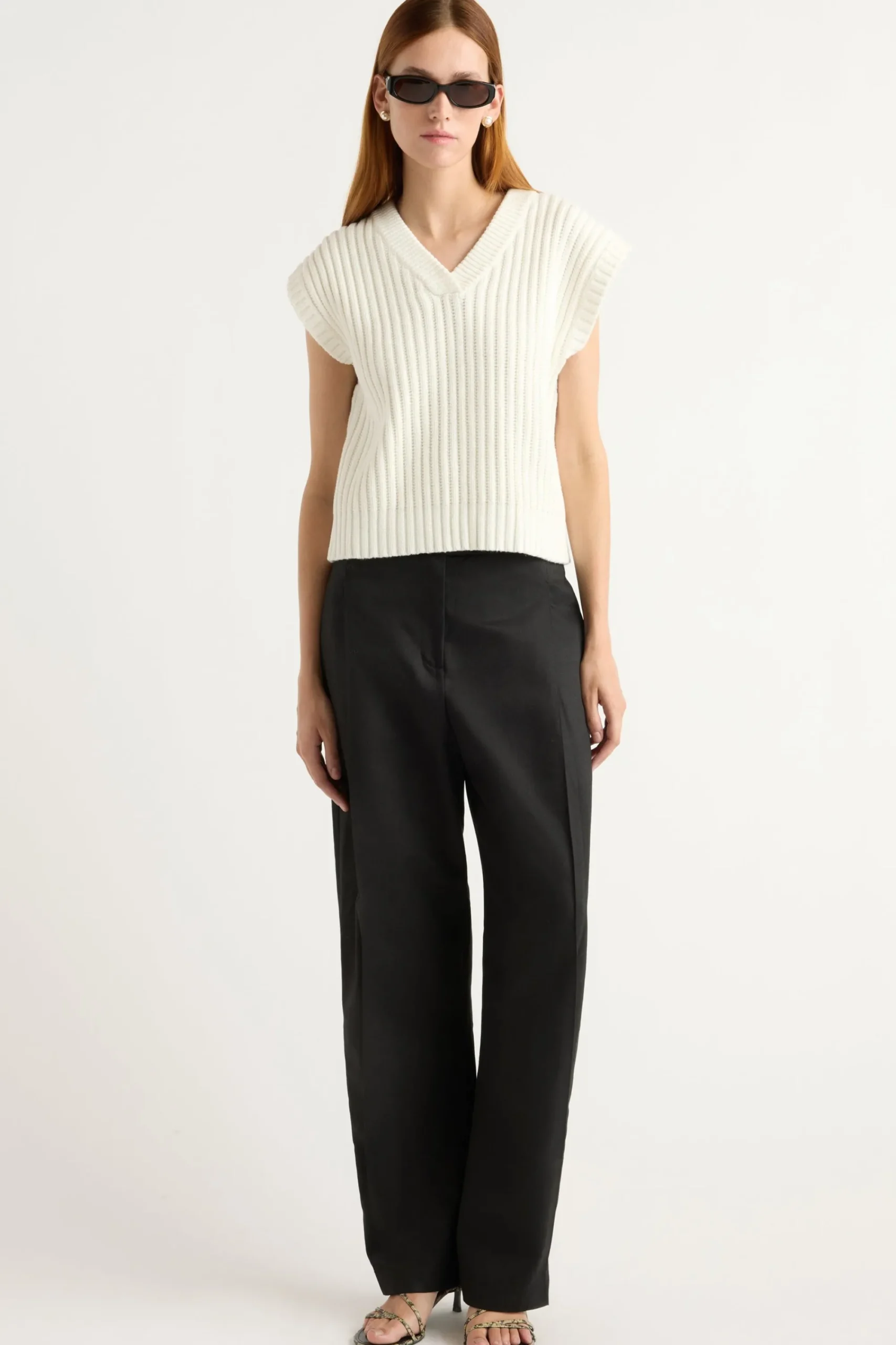 Brilliant Wise Corporation Limited Nicola Organic Cotton Sweater Vest< Sweaters|Tops