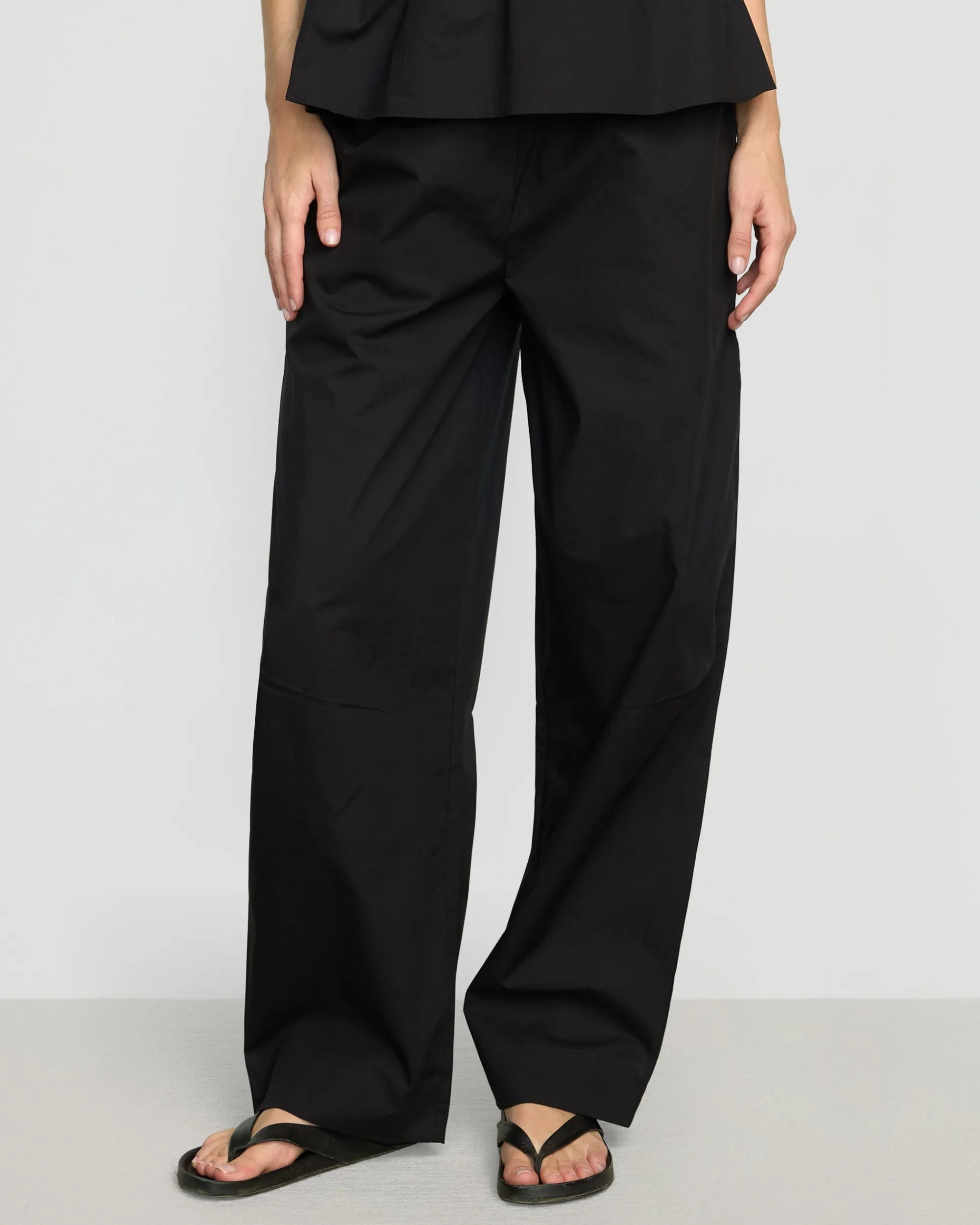 Fashion Apparels Paula Smocked-Waist Organic Cotton Pant< Pants