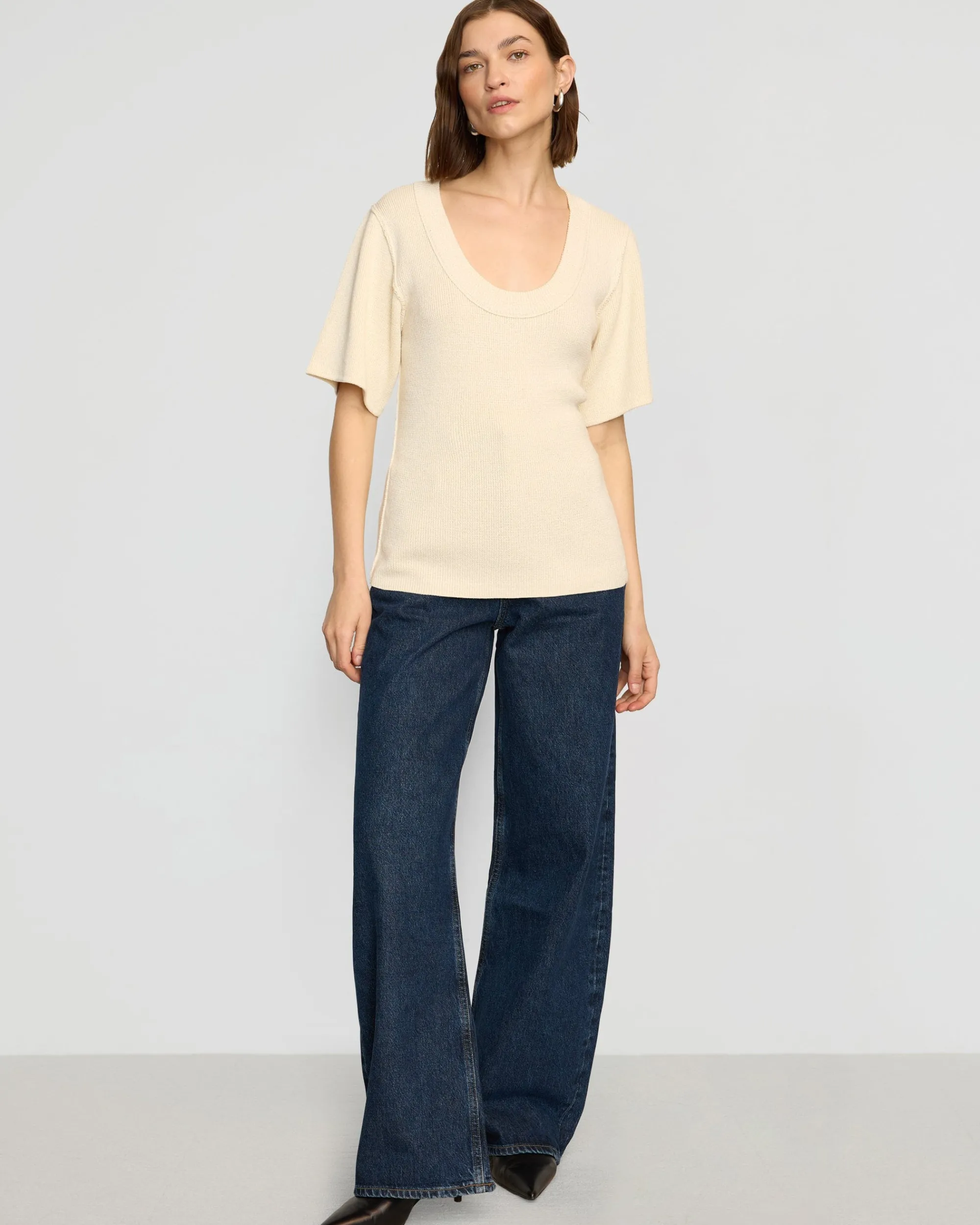 Brilliant Wise Corporation Limited Reina Sculpted Scoop-Neck Knit Top< Tops|Sweaters