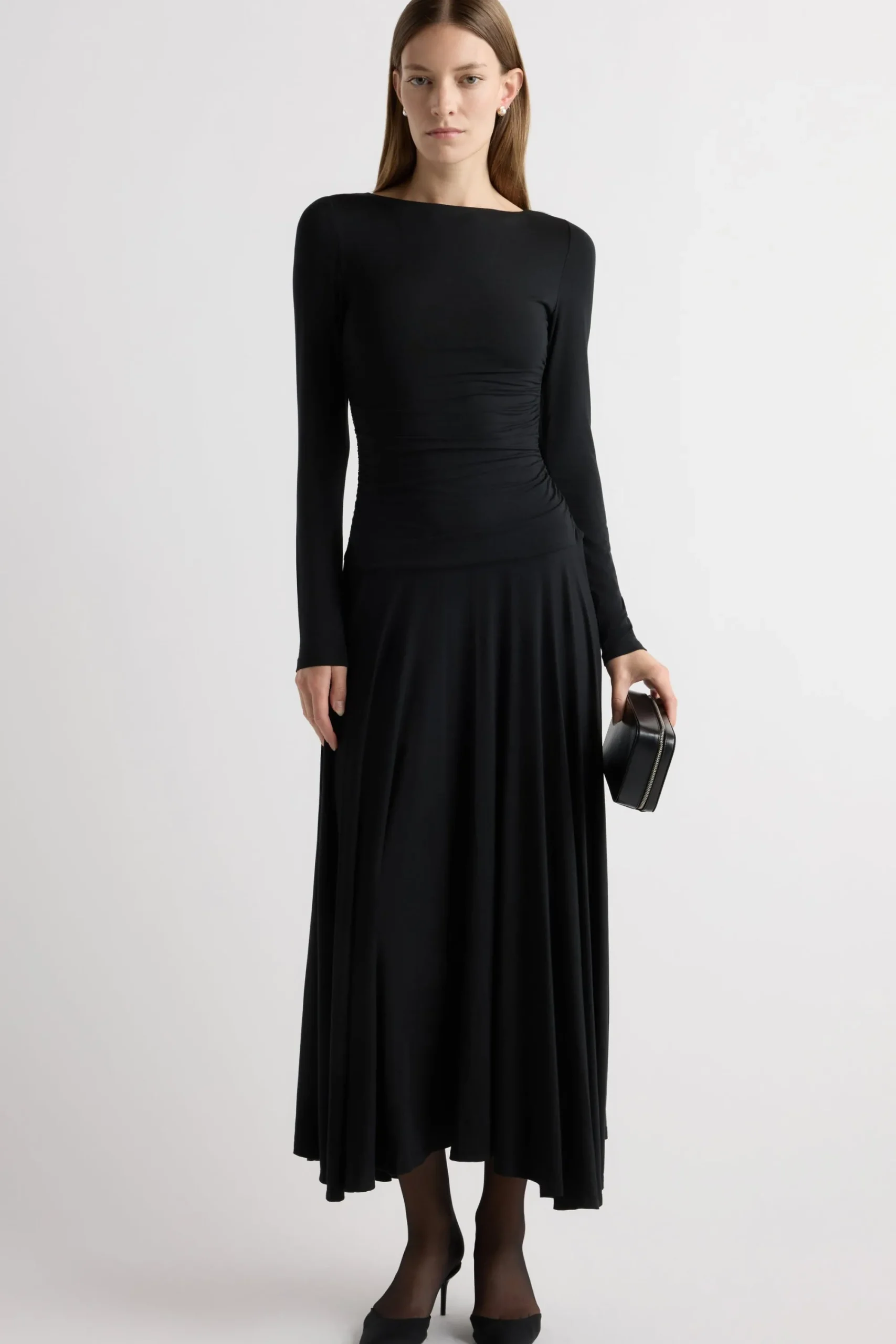 Asia Consultancy Co., Ltd Tamryn Ruched Drop-Waist Dress< Dresses