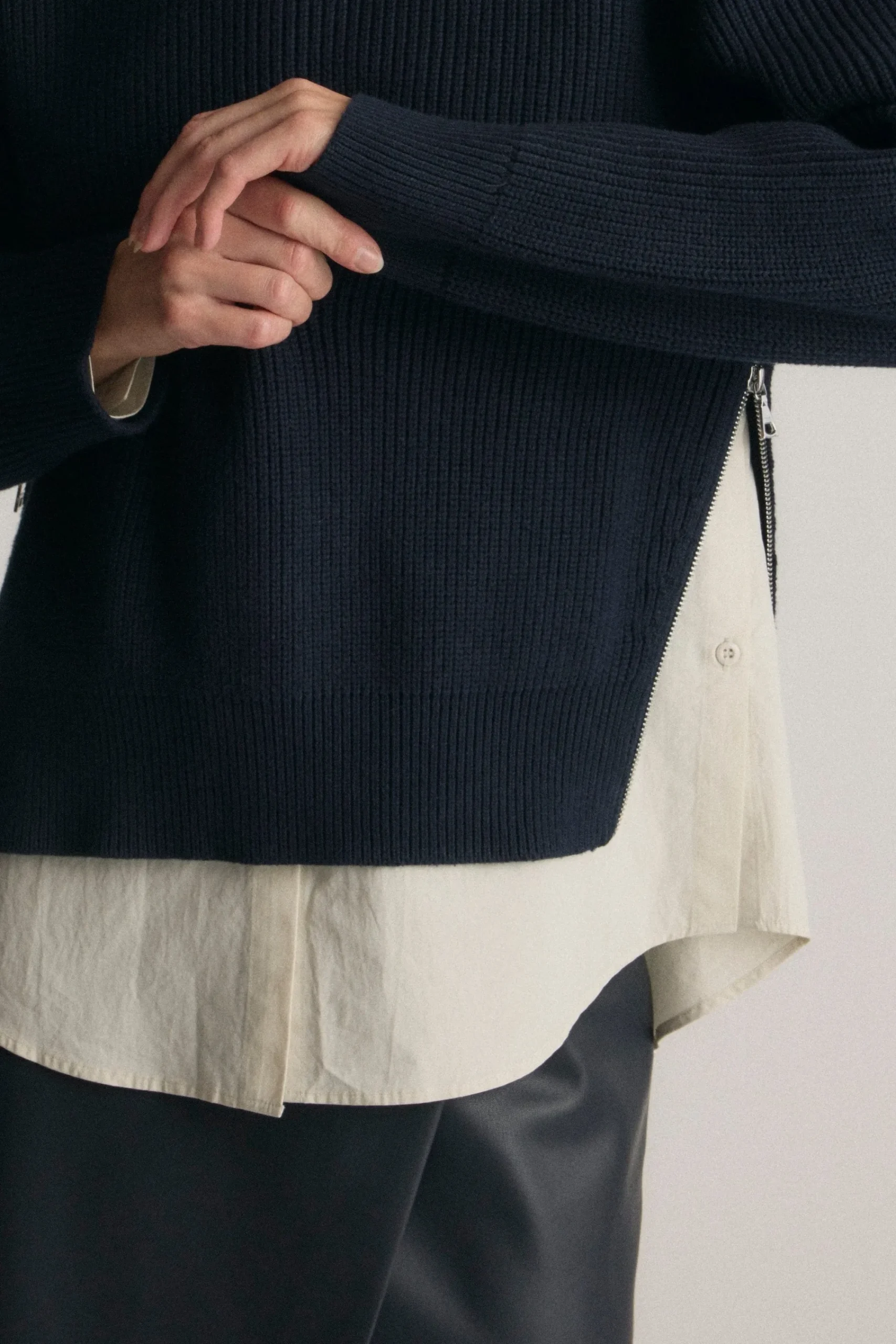 Brilliant Wise Corporation Limited Tate Organic Cotton Side-Zip Sweater< Sweaters