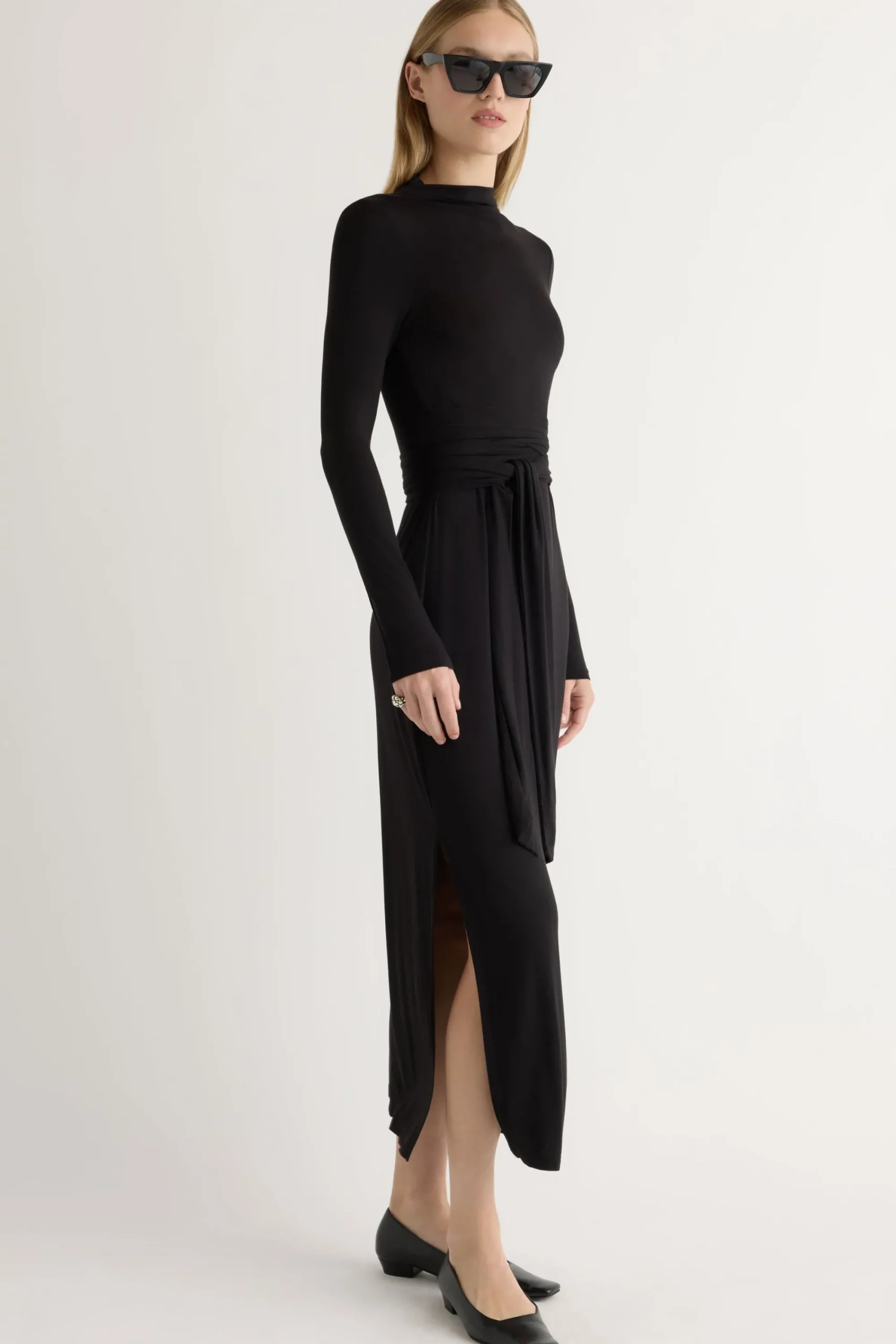 Lever Style LLC Vero Tie-Front Long-Sleeve Dress< Dresses