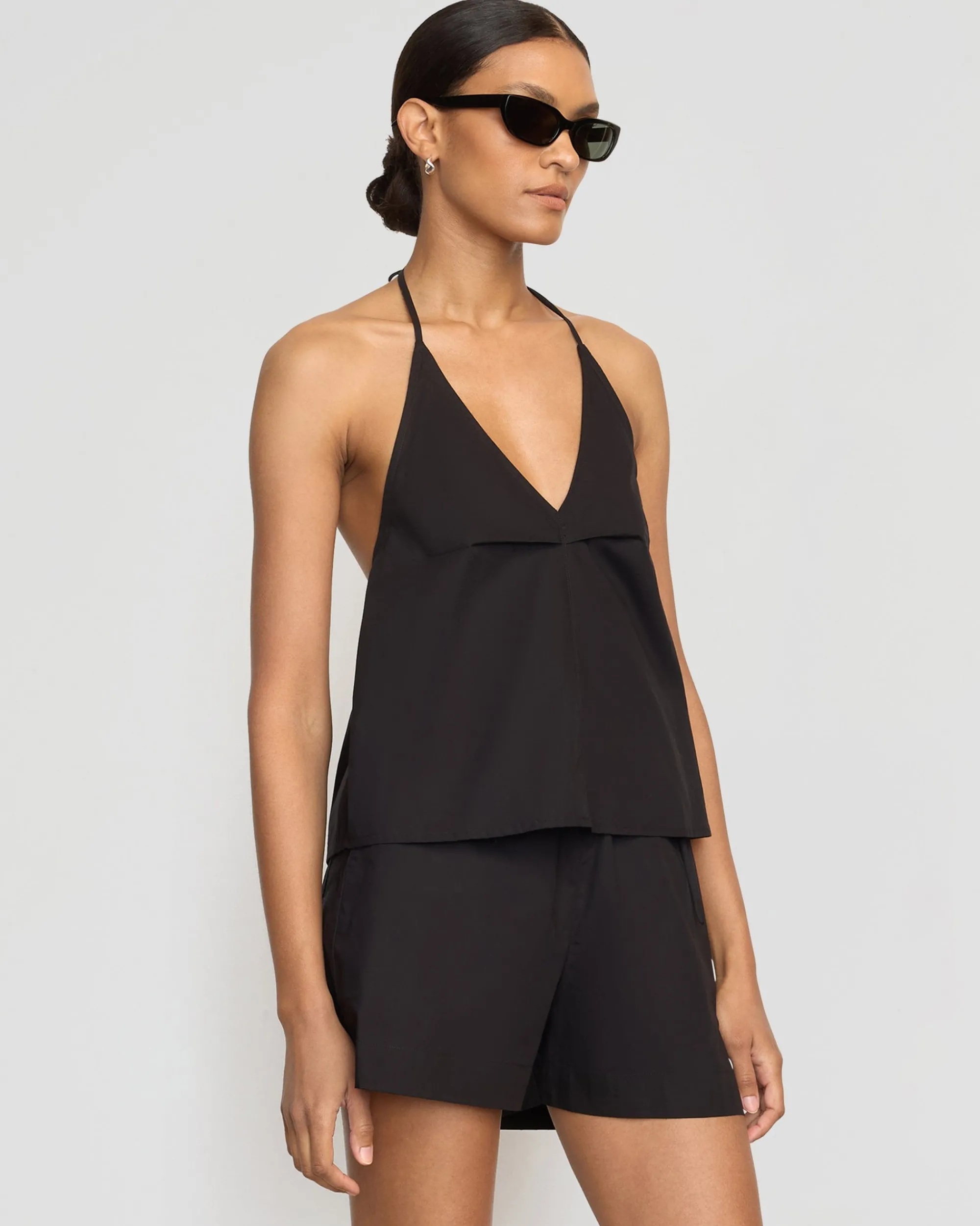 Fashion Apparels Vesna Organic Cotton V-Neck Halter Top< Tops
