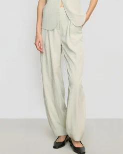 Hua Jia Yan Wide Barrel-Leg Pant< Pants